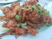 ปูนิ่มทอดกระเทียม